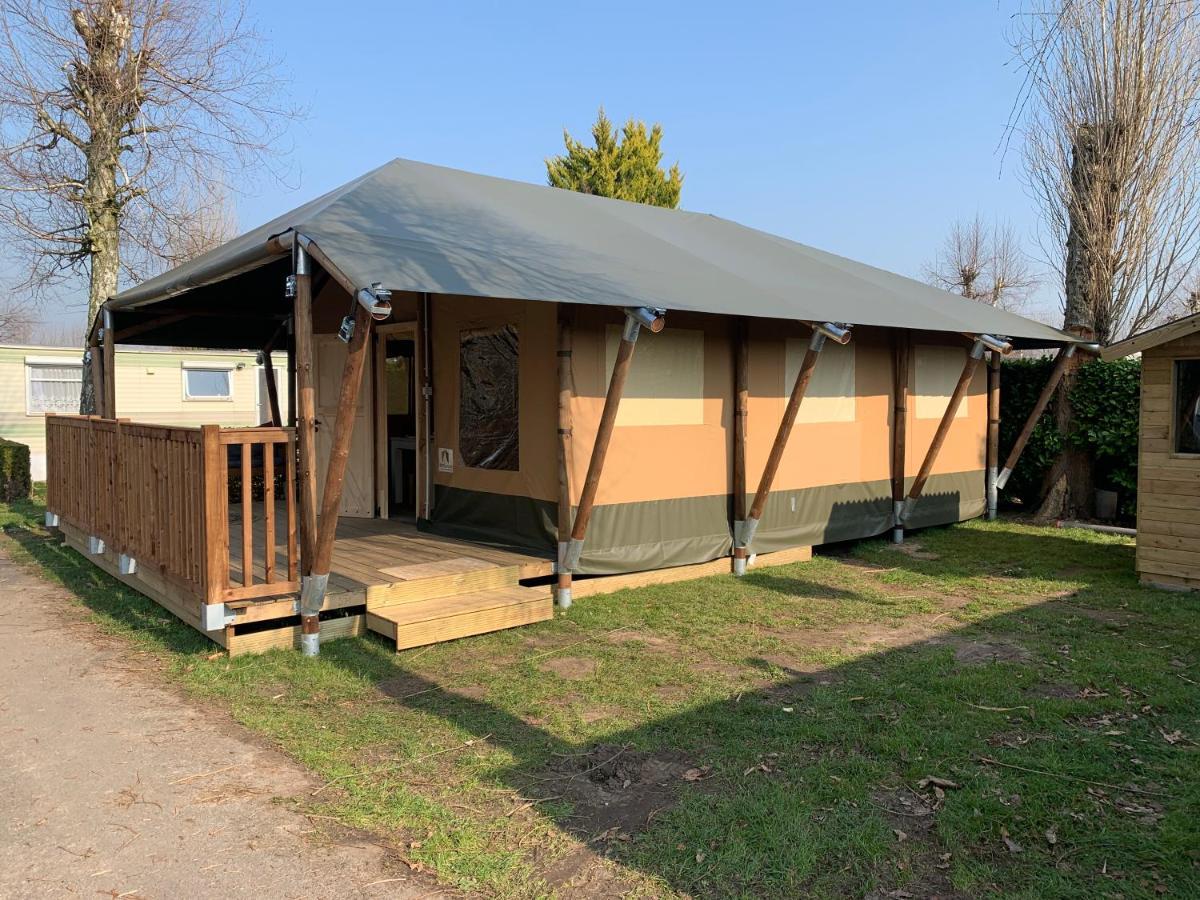 Glamour Glamping At Little Beach Hotel Jabbeke  Exterior photo